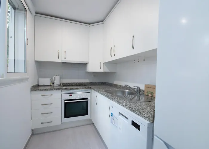 Hugo, Neuve, 8 Pers, Pisc Chauffee, *