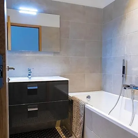 Villa Hugo, Neuve, 8 Pers, Pisc Chauffee, *